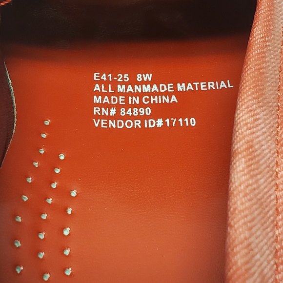 Womens Red Slip On Flats Sz 8, 8.5 6 ALL WIDE - Picture 5 of 5